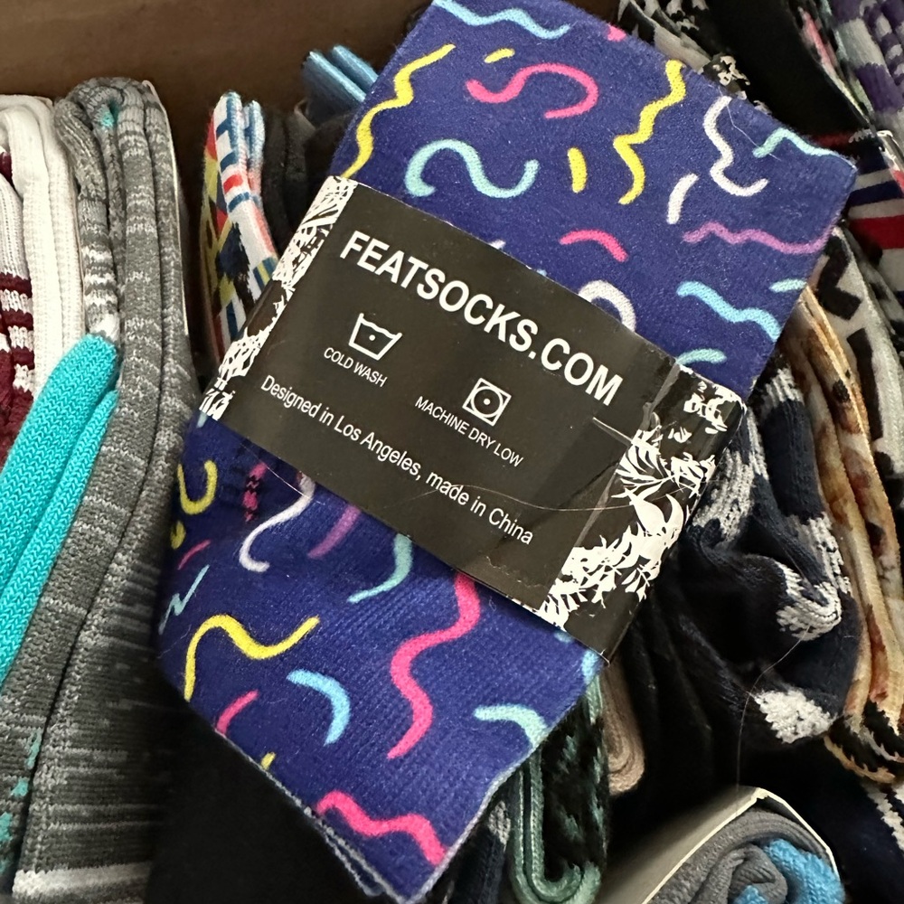 Assorted FEAT Socks Collection - Picture 7 of 12